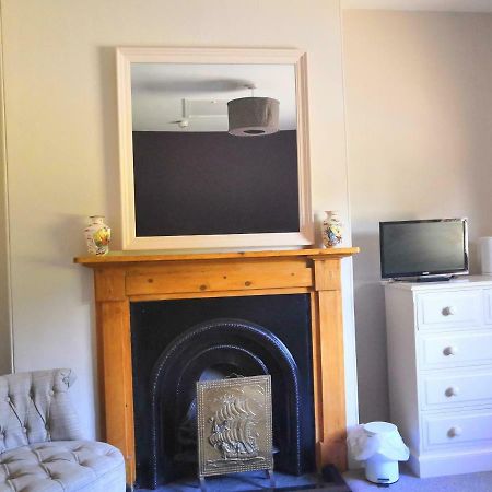 The Three Horseshoes Warham Luaran gambar