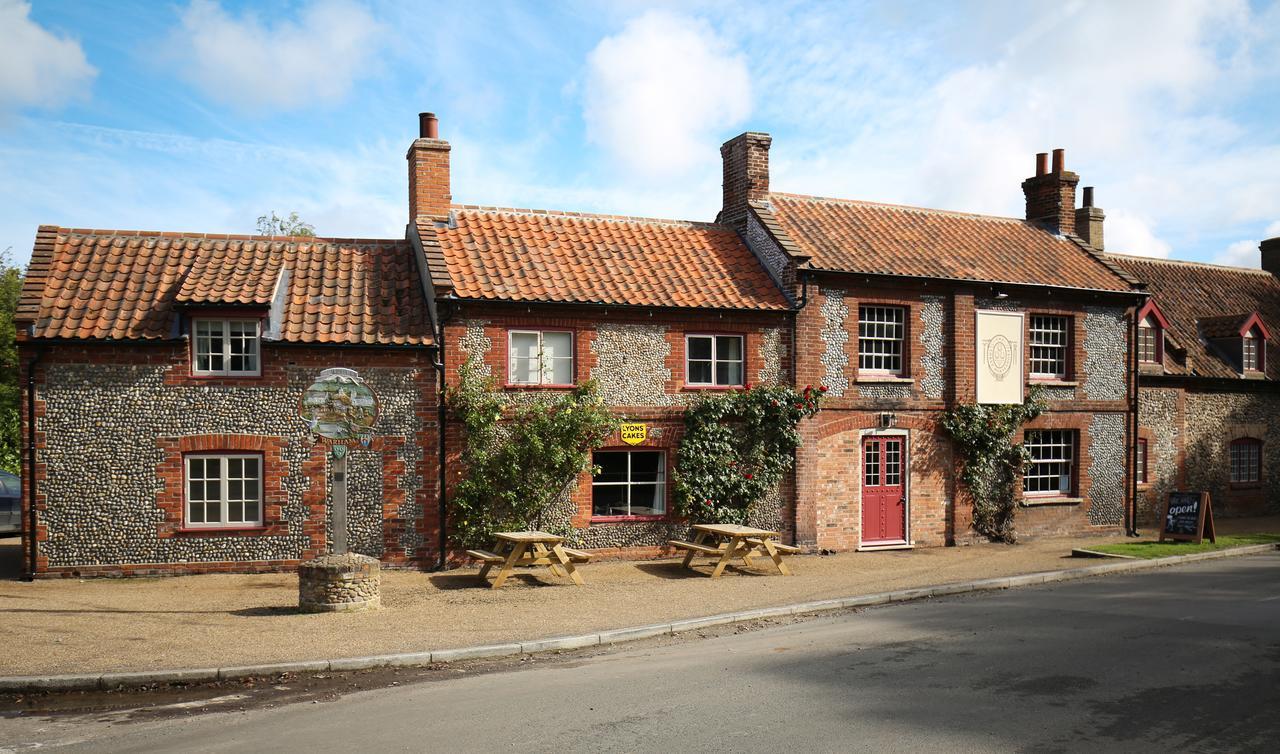 The Three Horseshoes Warham Luaran gambar