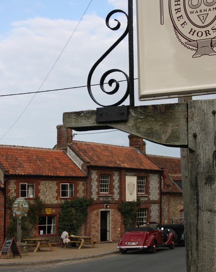 The Three Horseshoes Warham Luaran gambar