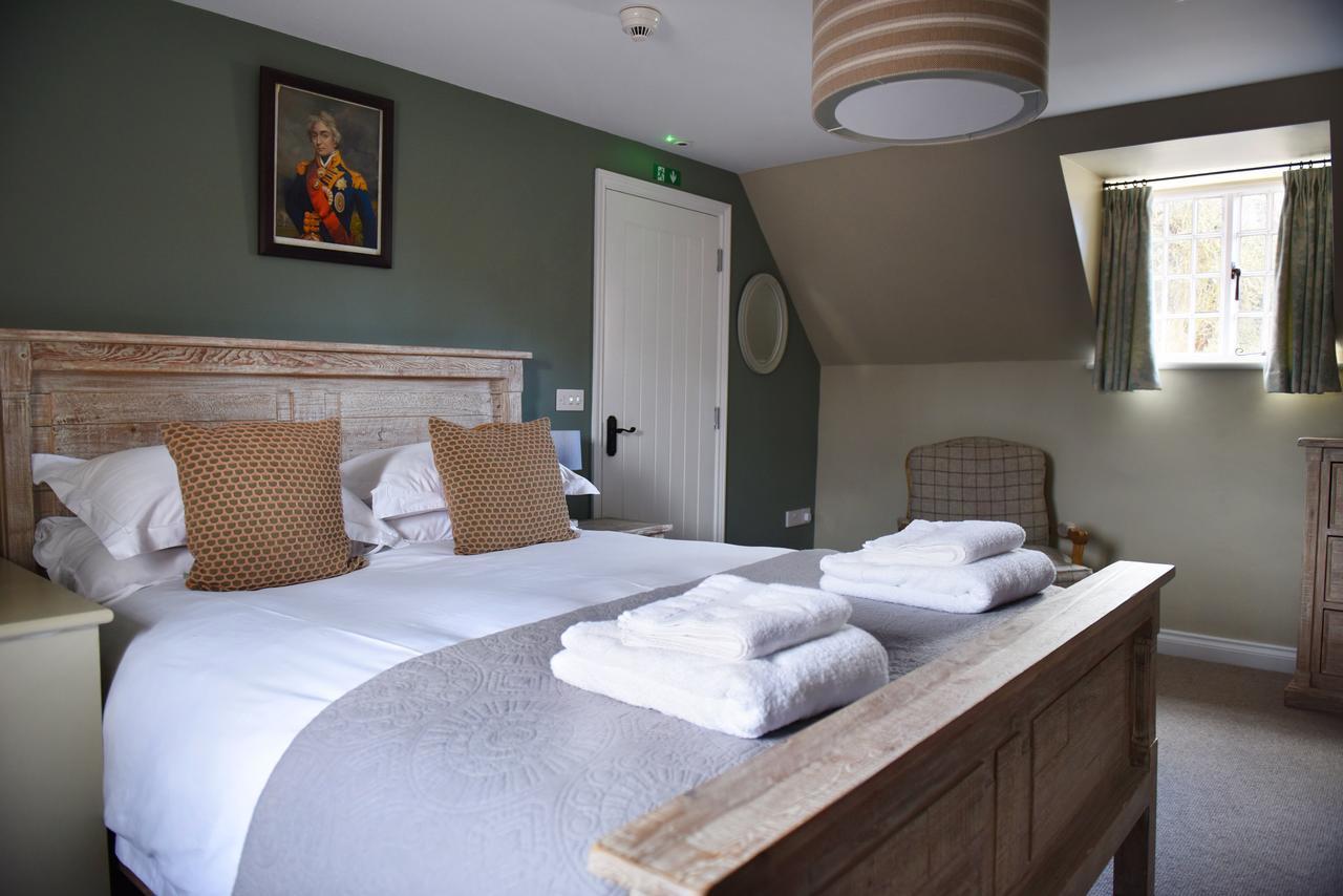 The Three Horseshoes Warham Luaran gambar